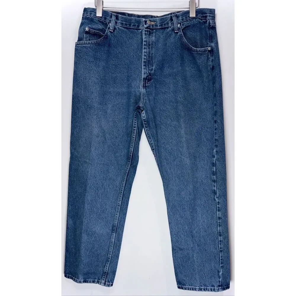 Wrangler relaxed fit Jeans size 40x32